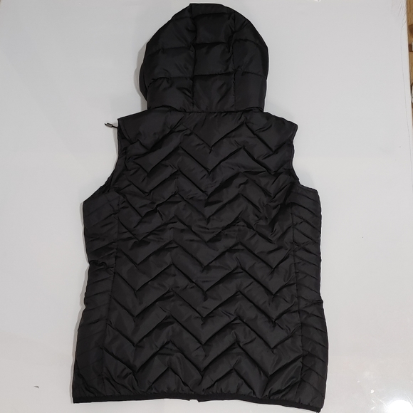 U.S. Polo Assn Vests - Picture 9 of 11